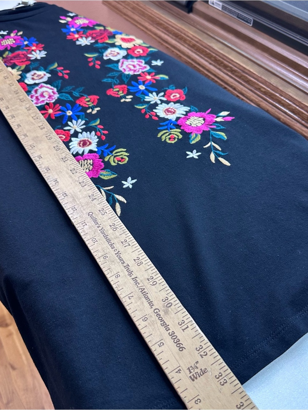 Embroidered Floral Tunic Top Women’s L Short Sleeve Pockets Boho Cottagecore - Picture 12 of 13
